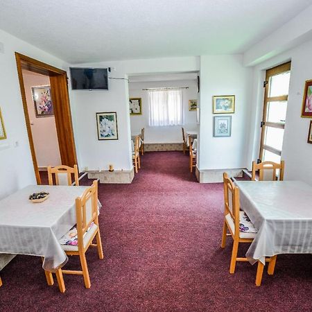Sixteen Lakes Guest House 2 Jezerce Ngoại thất bức ảnh